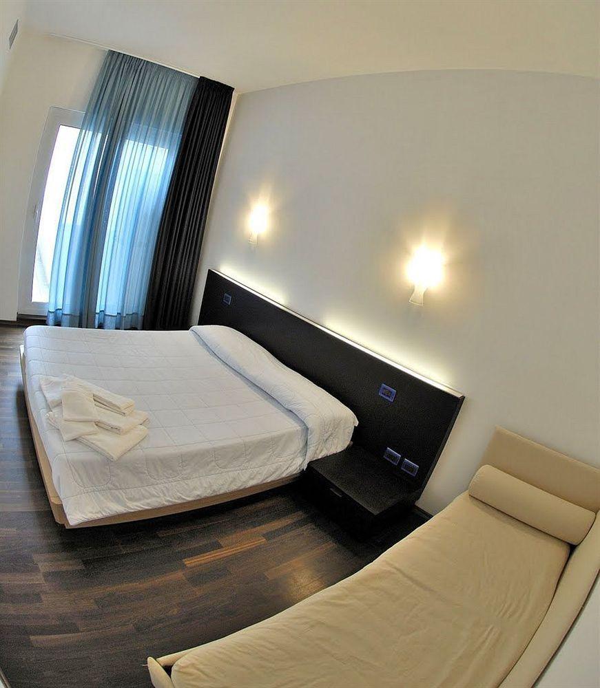 Medi Garden Hotel&Residence Альба-Адриатика Экстерьер фото